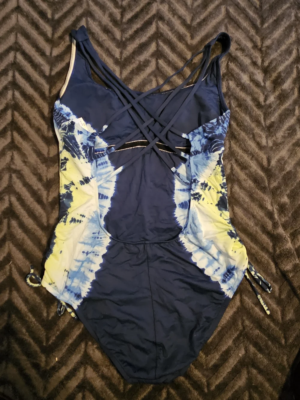 💙 Lucky Brand One-Piece Swimsuit – Women's Medium 💙